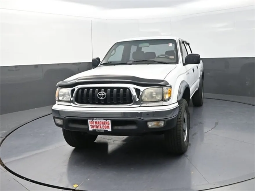 2002 Toyota Tacoma PreRunner V6 photo 1