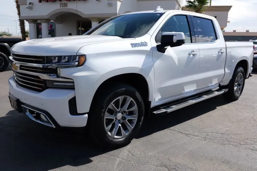 2022 Chevrolet Silverado 1500 High Country photo 1