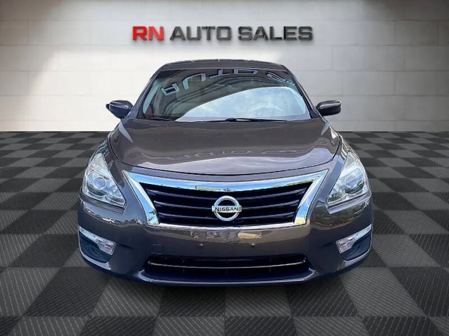 2013 Nissan Altima 2.5 S photo 1