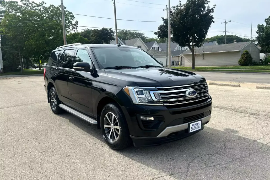 2019 Ford Expedition XLT photo 1