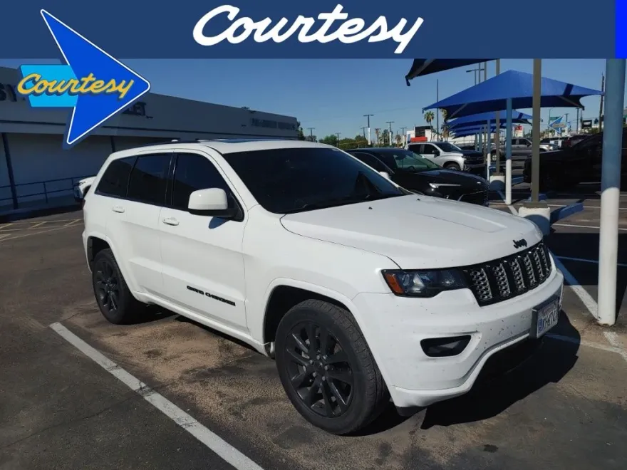 2019 Jeep Grand Cherokee Altitude photo 1