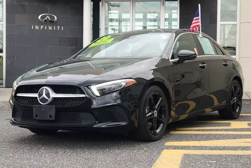 2020 Mercedes Benz A 220 4MATIC photo 1