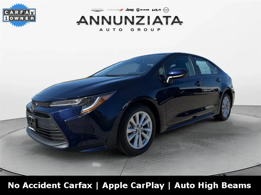 2025 Toyota Corolla LE photo 1