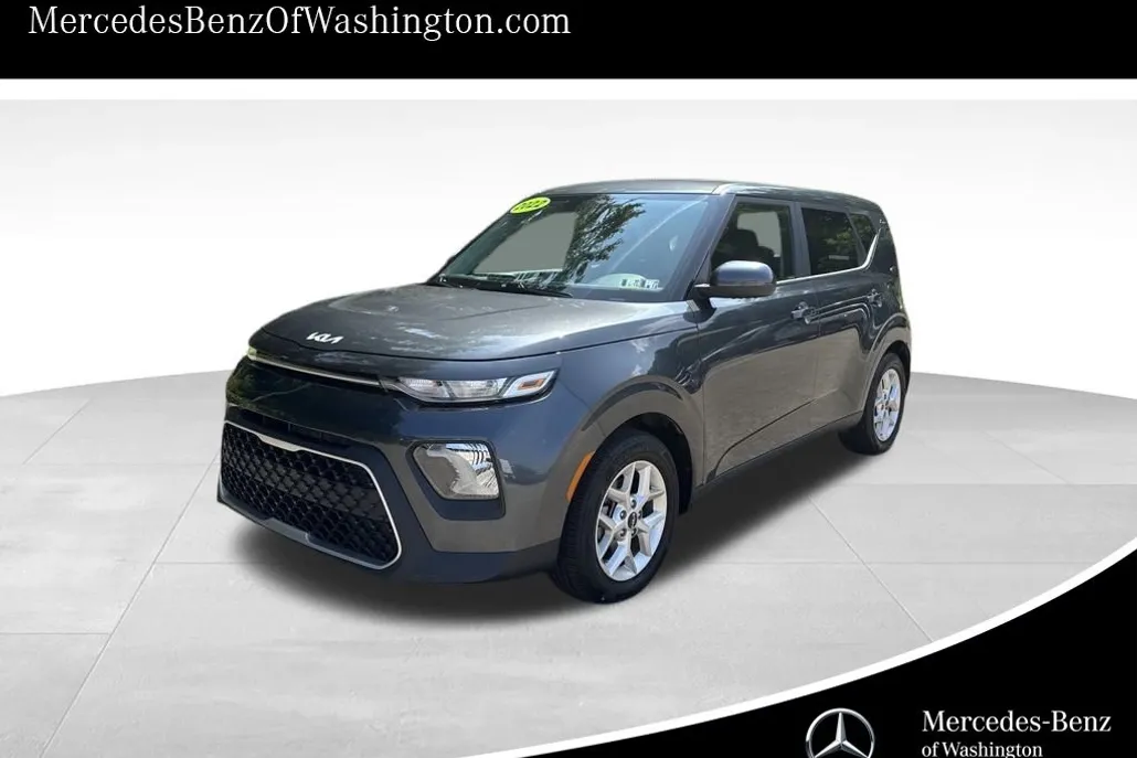 2022 Kia Soul LX photo 1