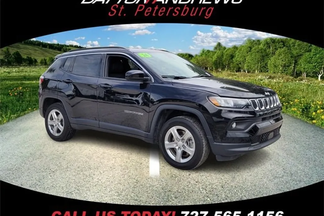 2024 Jeep Compass Latitude photo 1