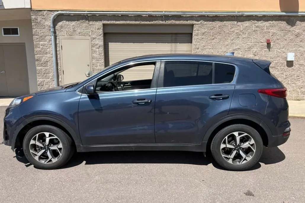 2022 Kia Sportage LX photo 1