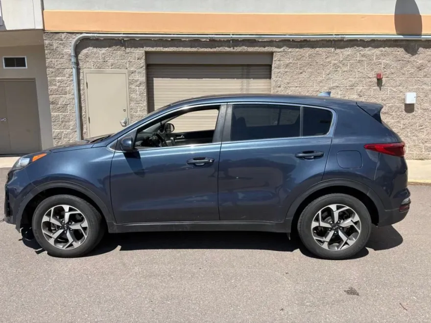 2022 Kia Sportage LX photo 1