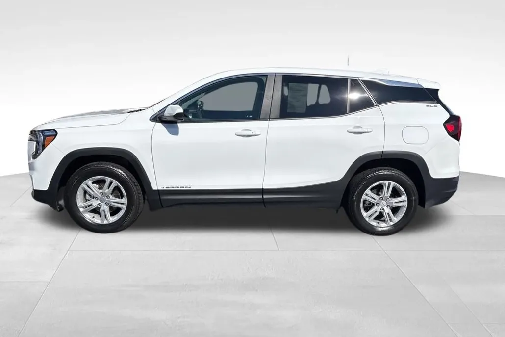 2024 Gmc Terrain SLE photo 1