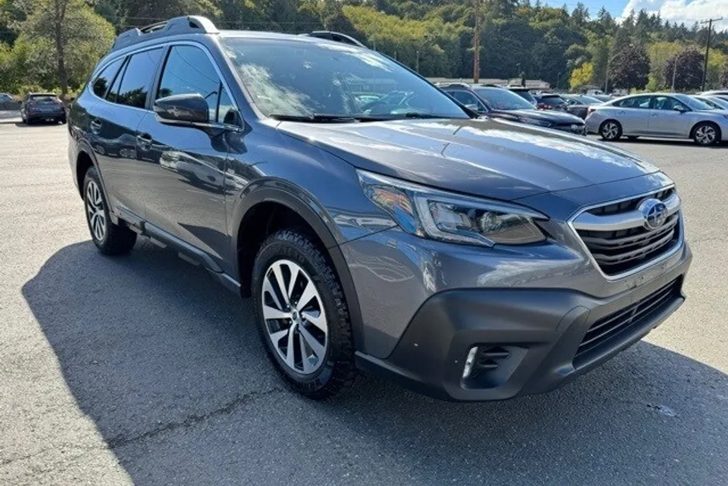 2022 Subaru Outback Premium photo 1