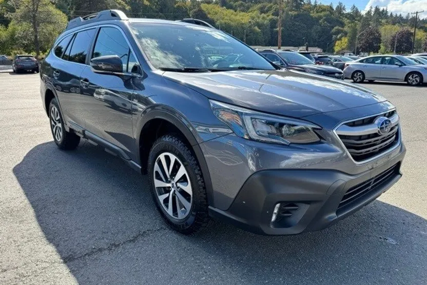 2022 Subaru Outback Premium photo 1