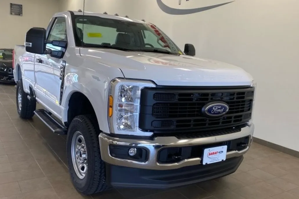 2025 Ford F-350 XL photo 1