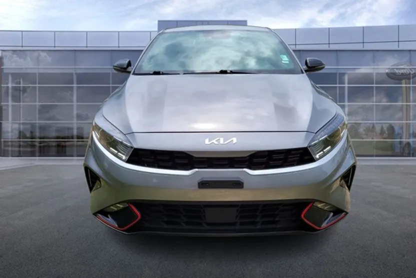 2023 Kia Forte GT-Line photo 1
