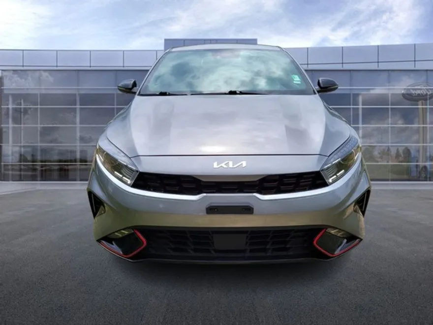 2023 Kia Forte GT-Line photo 1