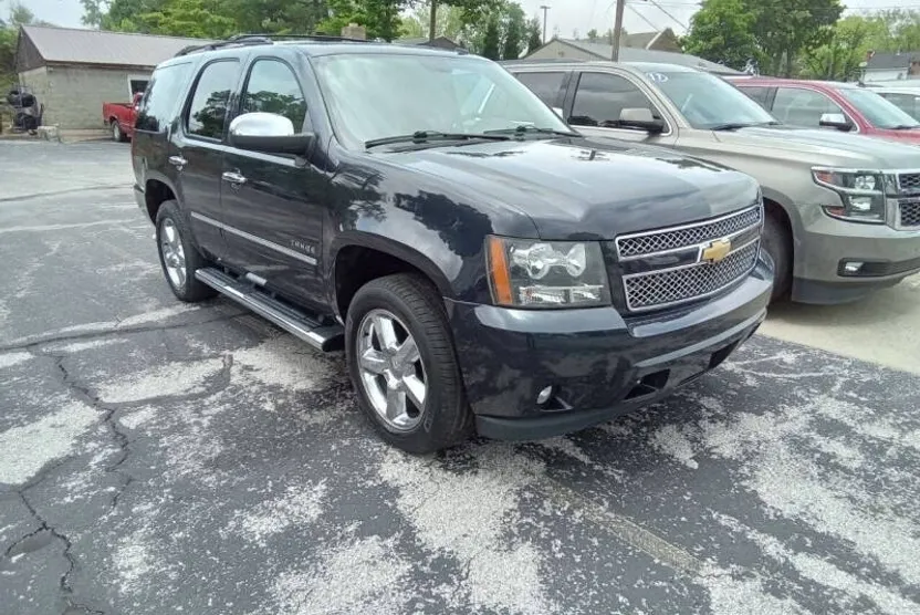 2013 Chevrolet Tahoe LTZ photo 1