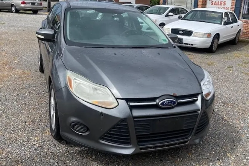 2014 Ford Focus SE photo 1