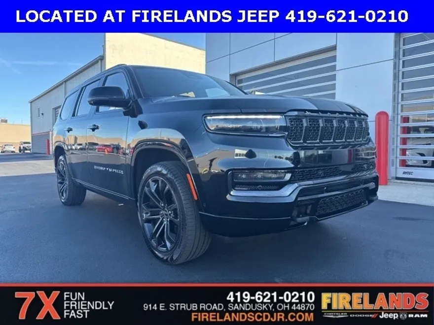 2024 Jeep Grand Wagoneer II photo 1