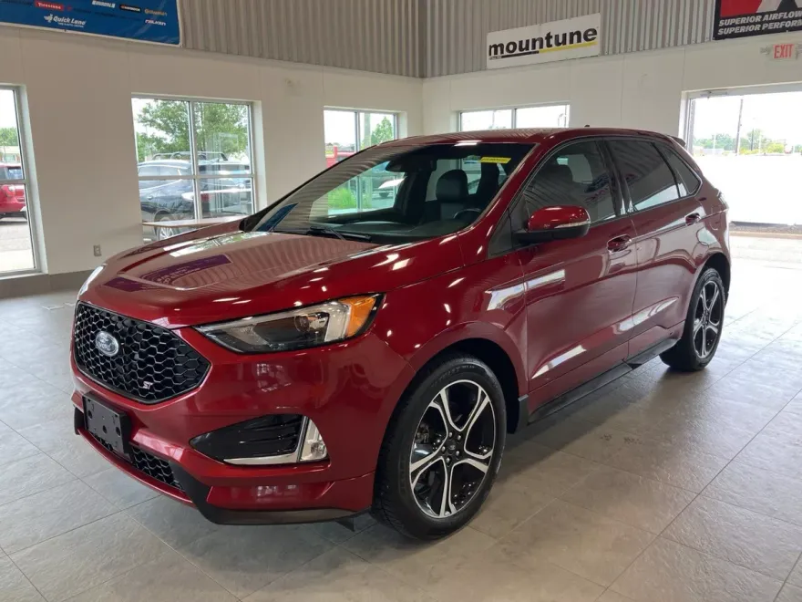 2019 Ford Edge ST photo 1