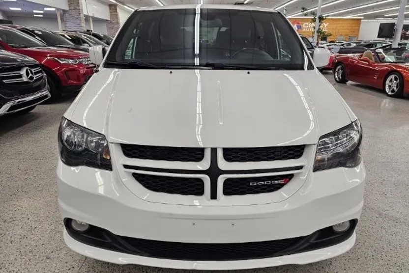 2019 Dodge Grand Caravan GT photo 1