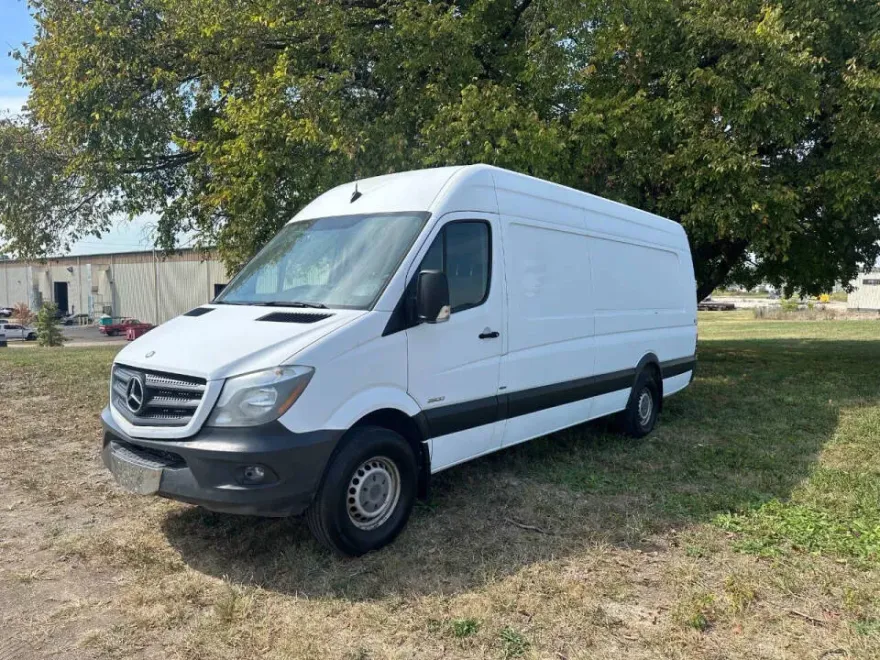 2014 Mercedes Benz Sprinter 2500 photo 1