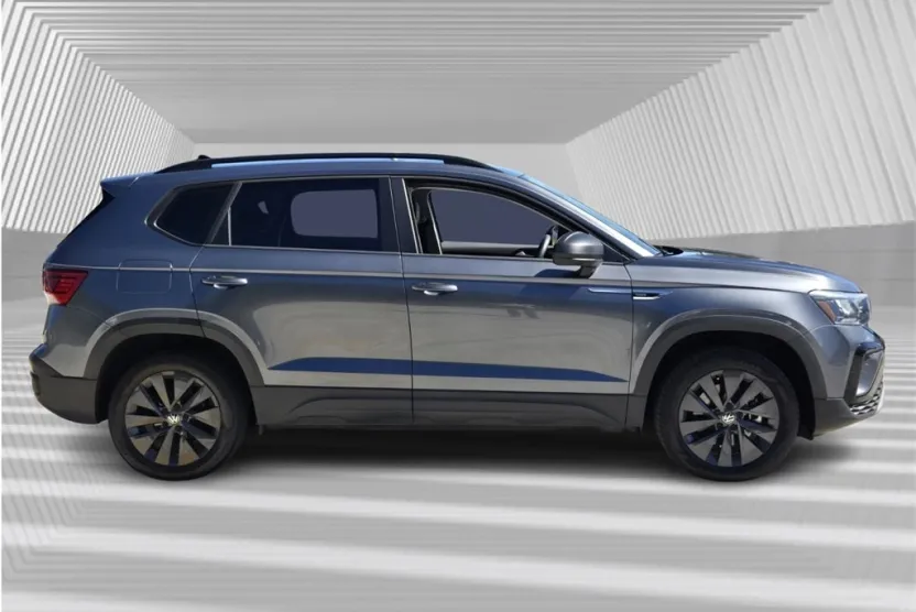2022 Volkswagen Taos S photo 1