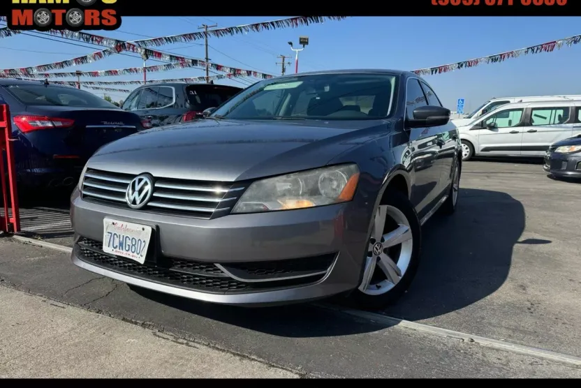 2014 Volkswagen Passat Wolfsburg Edition photo 1