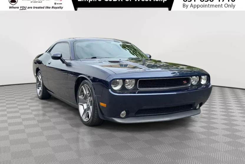 2013 Dodge Challenger R/T Classic photo 1