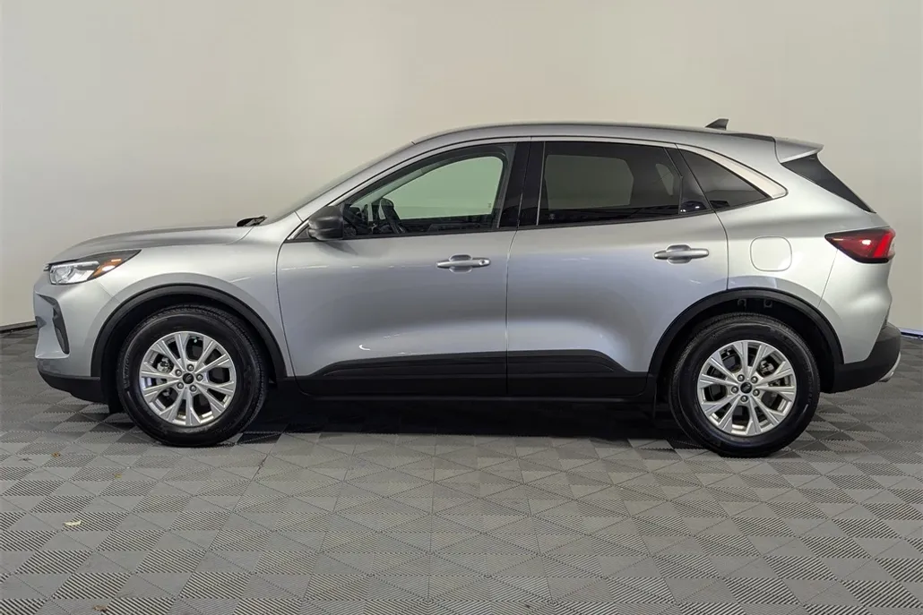 2023 Ford Escape Active photo 1