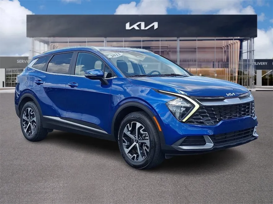 2023 Kia Sportage EX photo 1