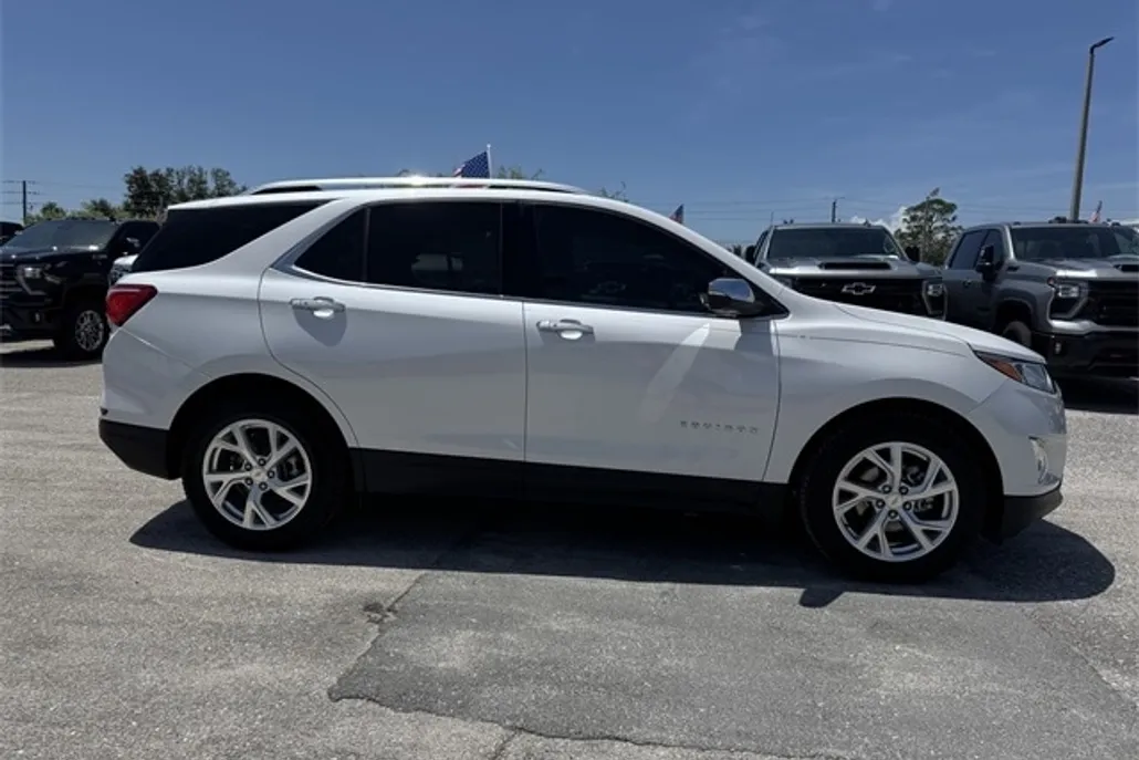 2018 Chevrolet Equinox Premier photo 1