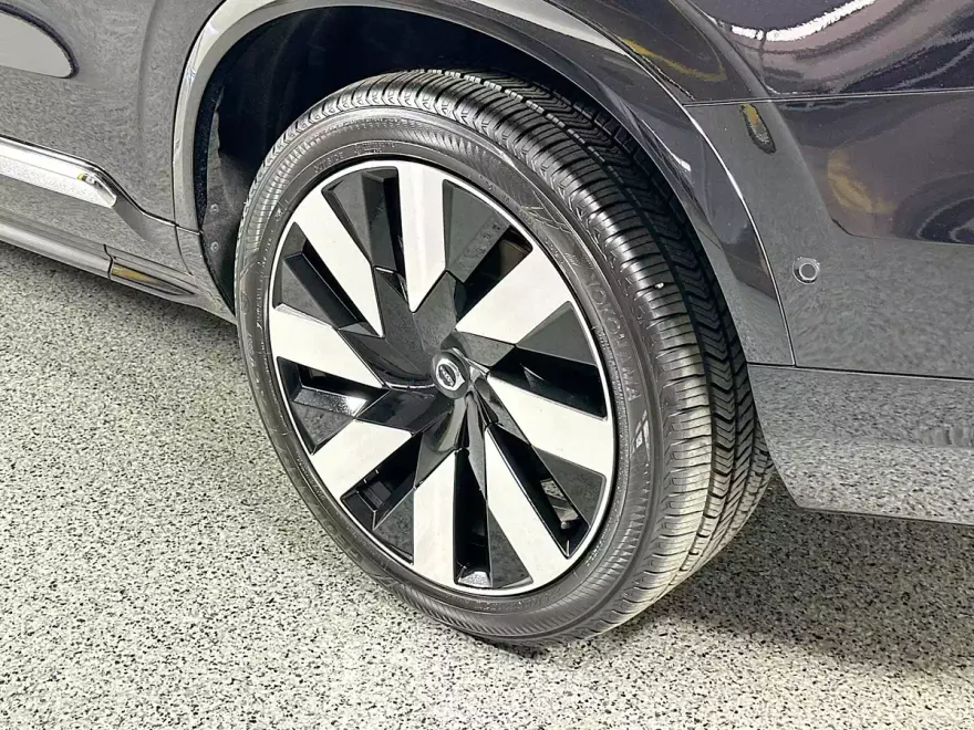 2023 Volvo XC90 Recharge Ultimate photo 1