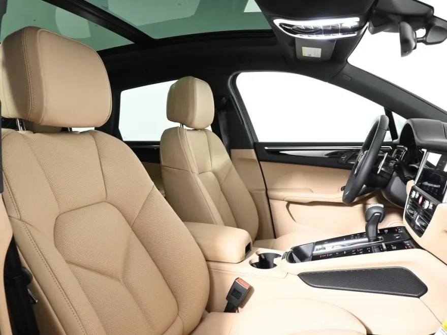 2024 Porsche Macan Base photo 38