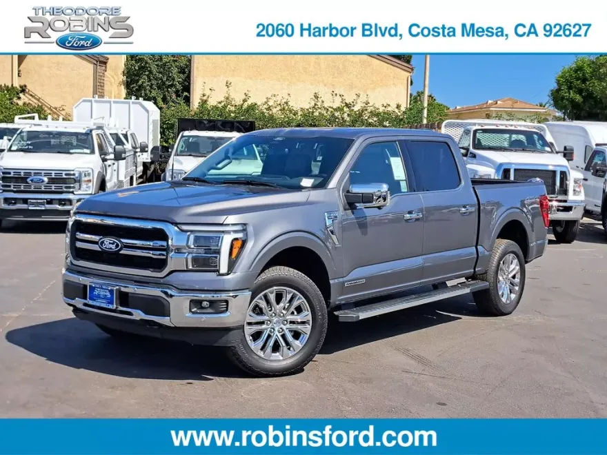 2025 Ford F-150 Lariat photo 1