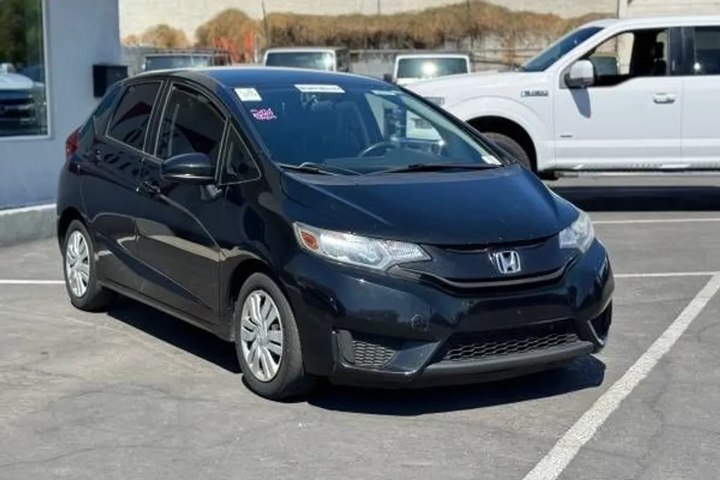 2016 Honda Fit LX photo 1
