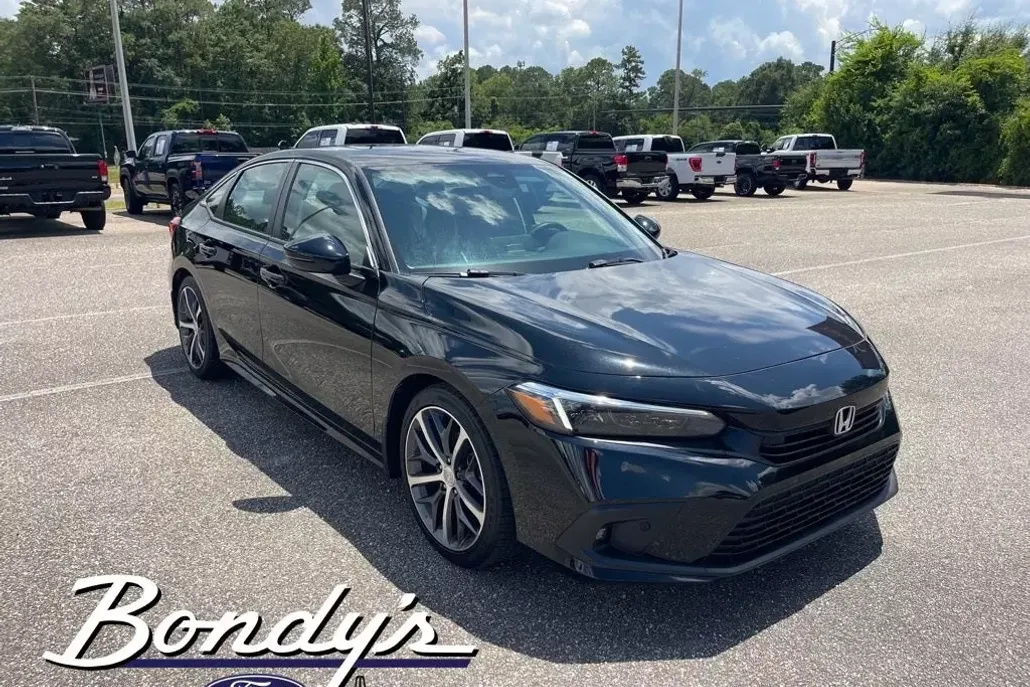 2023 Honda Civic Touring photo 1