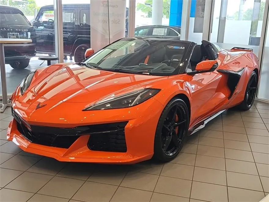 2025 Chevrolet Corvette E-Ray 3LZ Convertible photo 1
