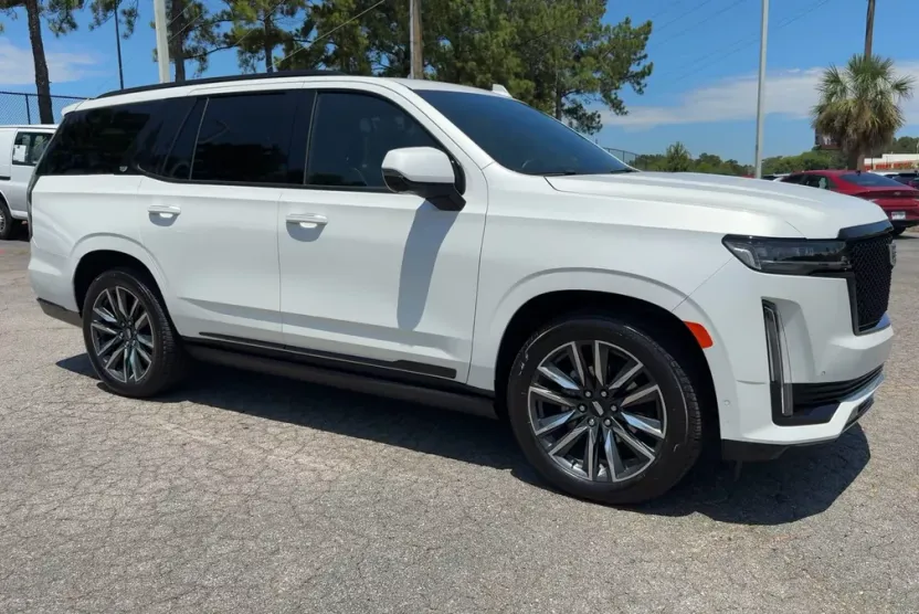 2024 Cadillac Escalade Sport photo 1