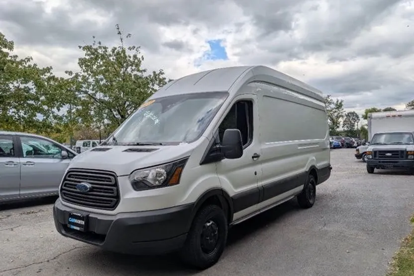 2017 Ford Transit photo 1
