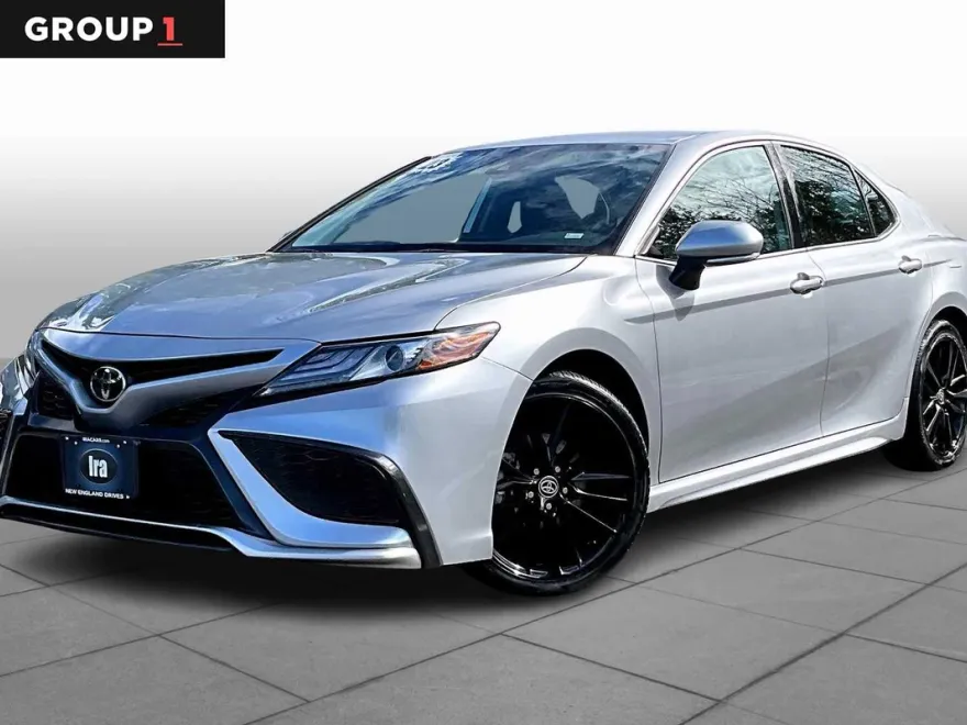 2023 Toyota Camry XSE photo 1