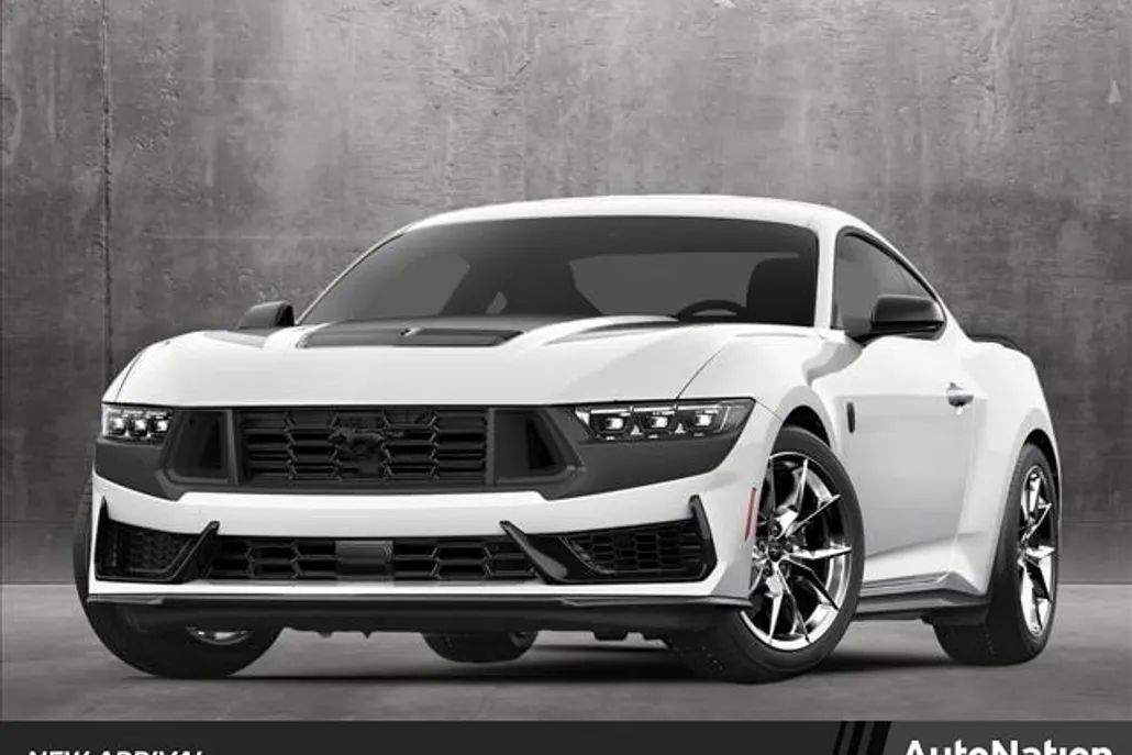 2025 Ford Mustang Dark Horse photo 1