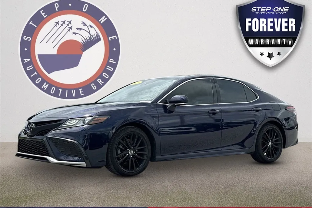 2021 Toyota Camry XSE photo 1
