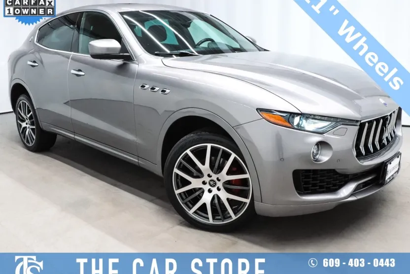 2021 Maserati Levante Base photo 1