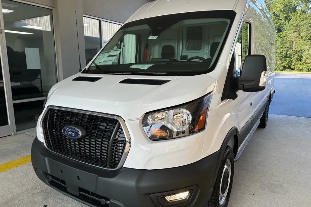 2024 Ford Transit Cargo Van photo 1