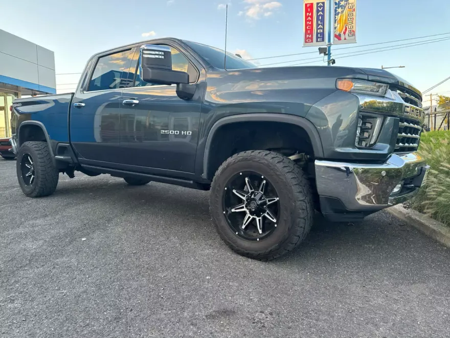 2020 Chevrolet Silverado 2500HD LTZ photo 1