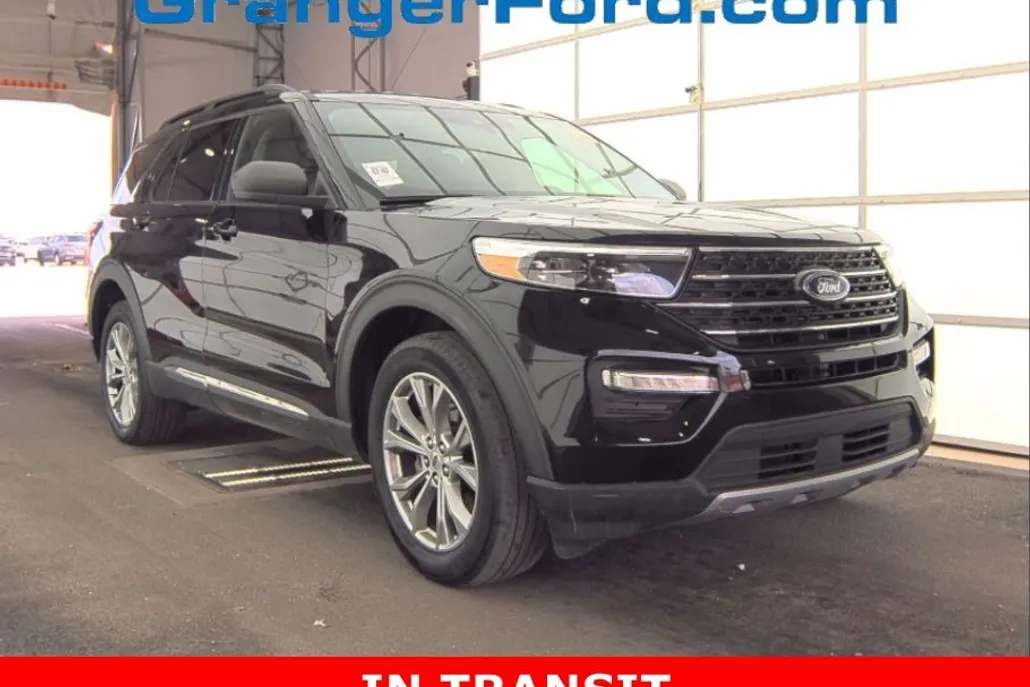 2023 Ford Edge SEL photo 1