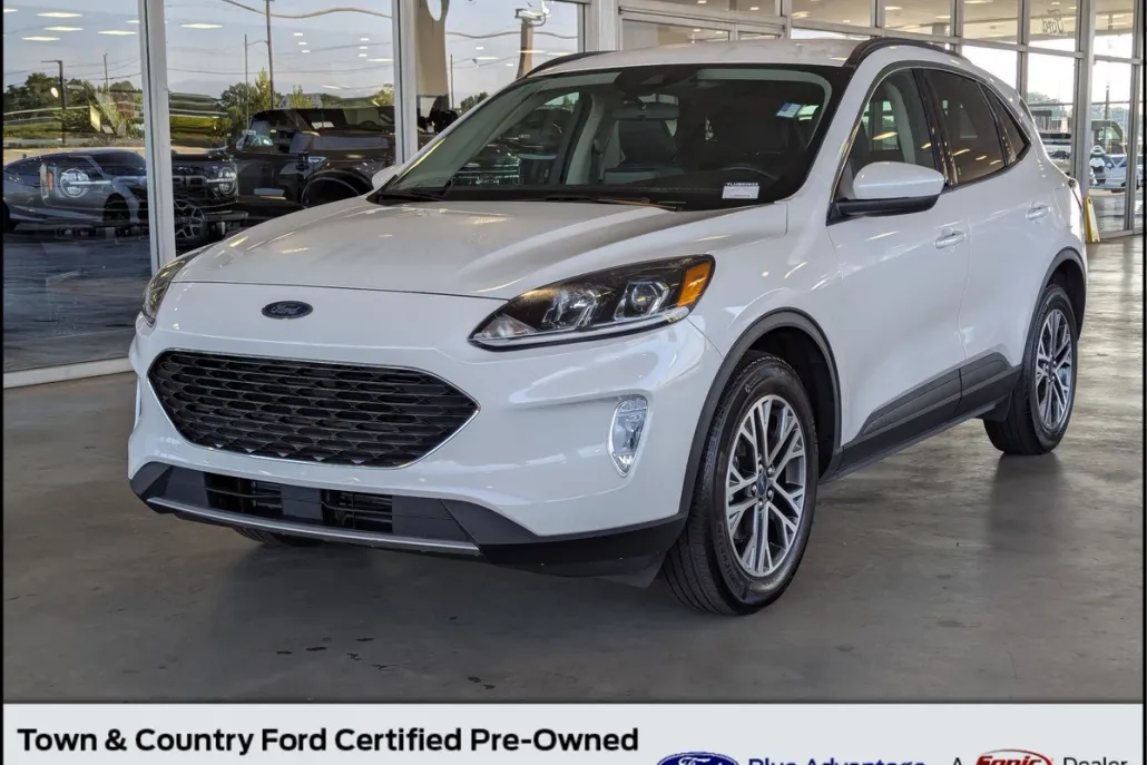 2020 Ford Escape SEL photo 1