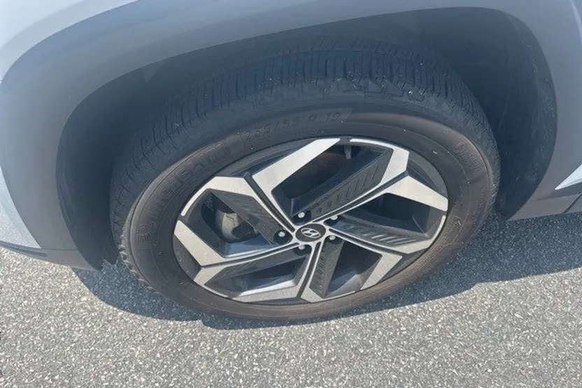 2024 Hyundai Tucson Limited photo 1
