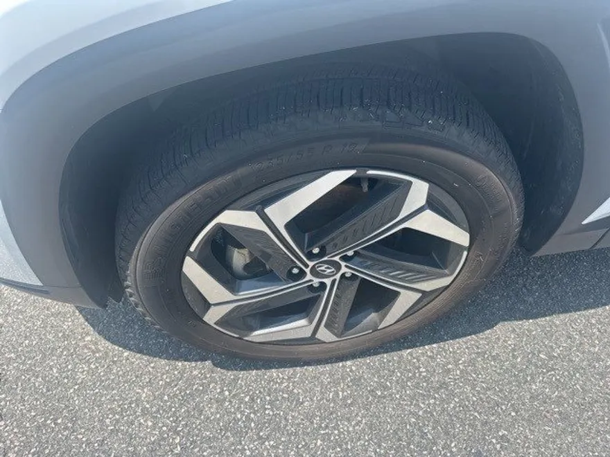 2024 Hyundai Tucson Limited photo 1
