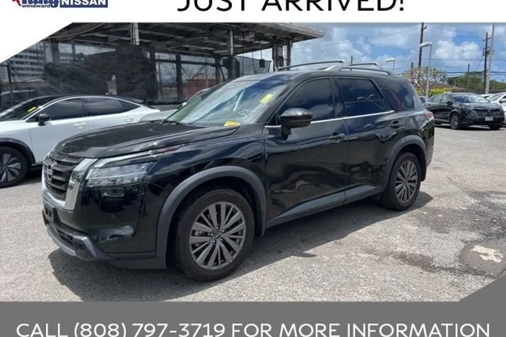 2024 Nissan Pathfinder SL photo 1