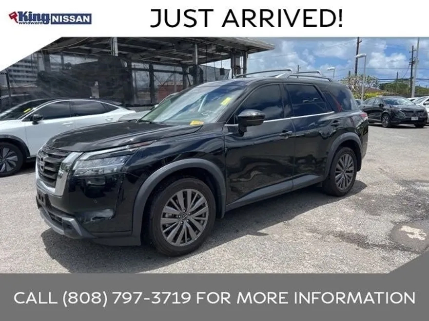 2024 Nissan Pathfinder SL photo 1