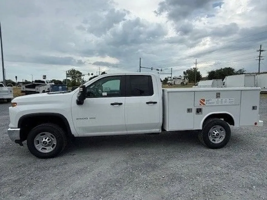2025 Chevrolet Silverado 2500HD photo 1